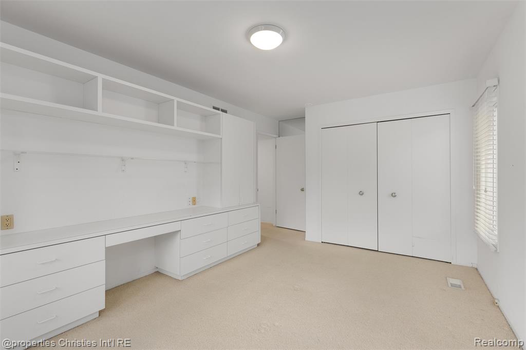 4768 Wendrick Drive, West Bloomfield, MI 48323 — Photo 30