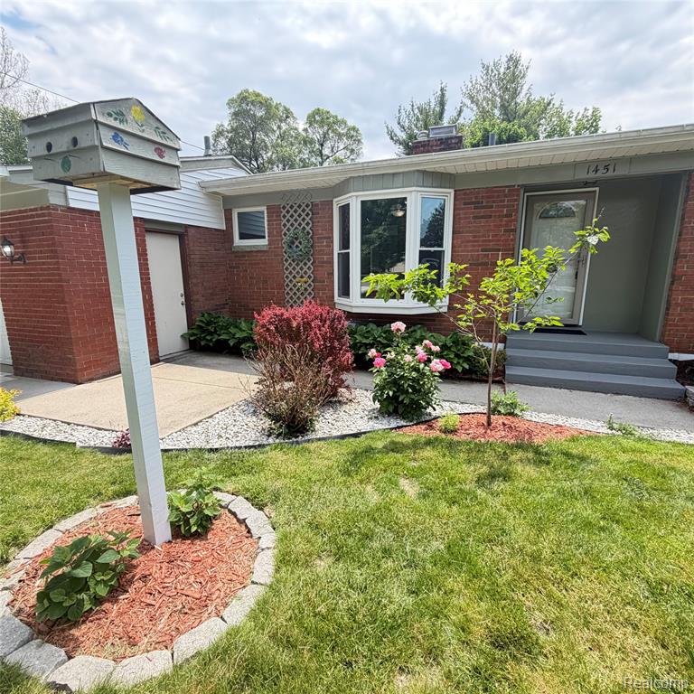1451 Wilshire Road, Haslett, MI 48840 — Photo 5
