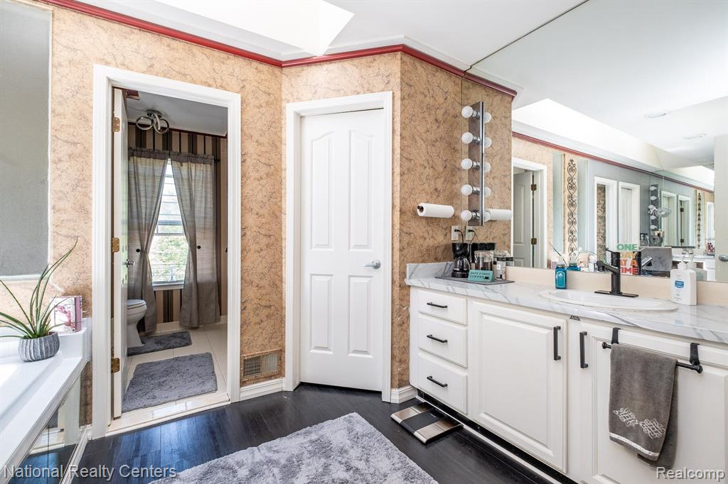 5382 HIGH RIDGE Drive, Ypsilanti, MI 48197 — Photo 31