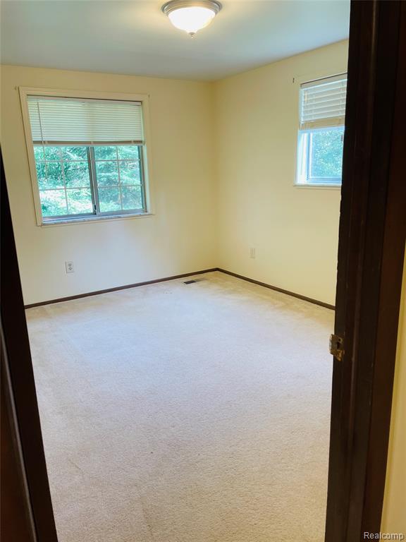 10457 Eagle Road, Davisburg, MI — Photo 17