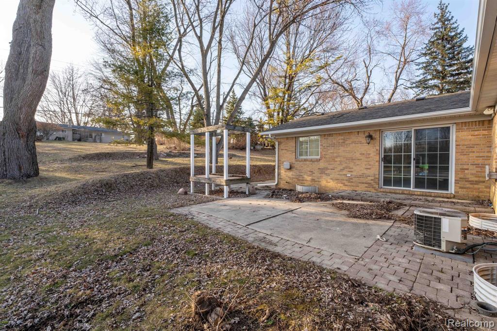 780 Bow Lane, Waterford, MI 48328 — Photo 57