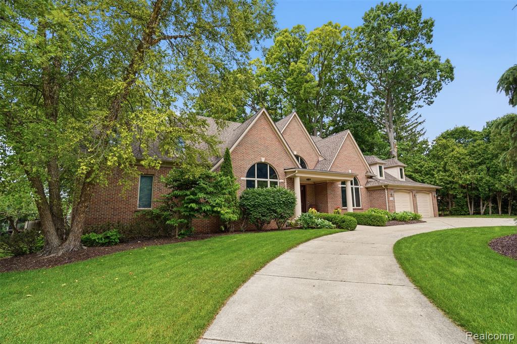 5110 Kitson Lane, West Bloomfield, MI 48324 — Photo 2