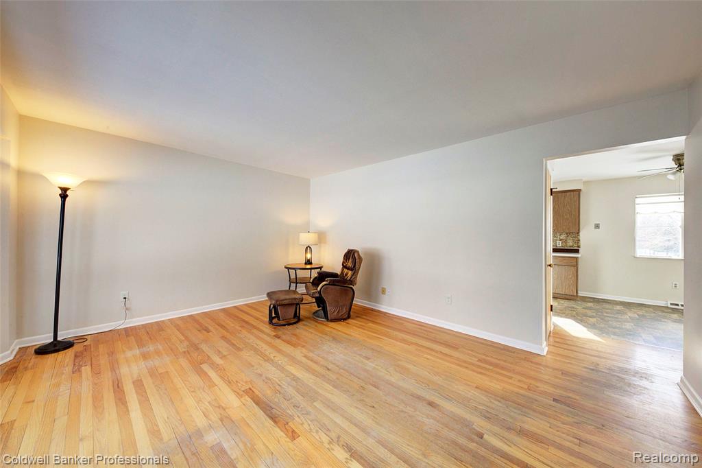 9555 Andersonville Road, Clarkston, MI — Photo 6
