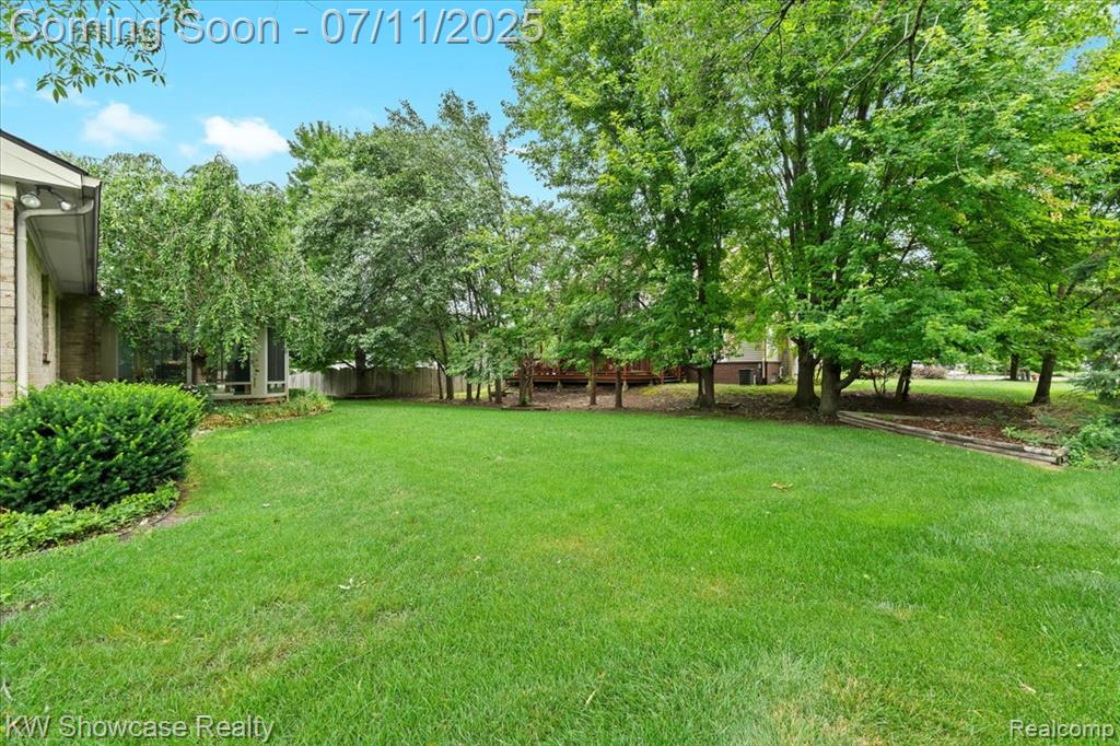 773 Sibley Court, Wixom, MI 48393 — Photo 24