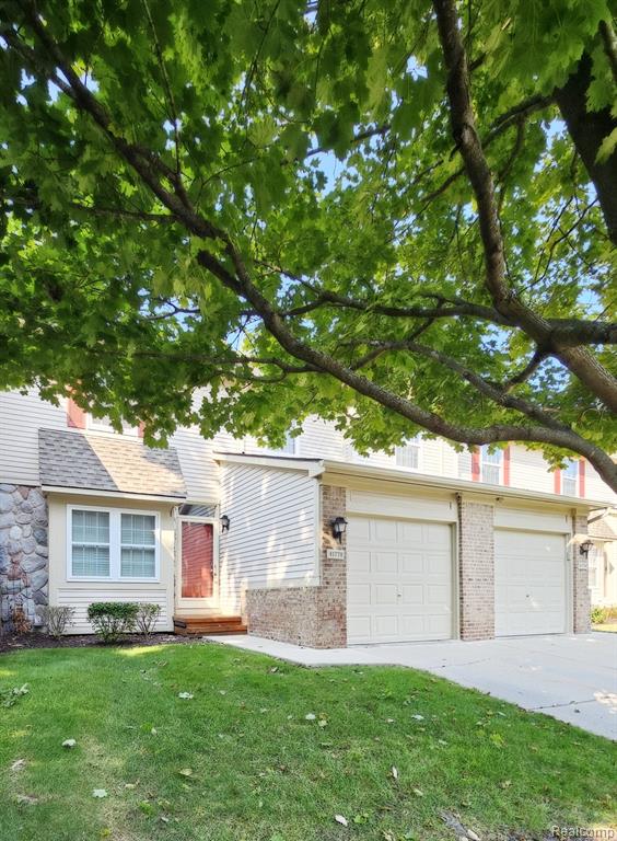 41778 WEBSTER Court, Novi, MI 48377 — Photo 42