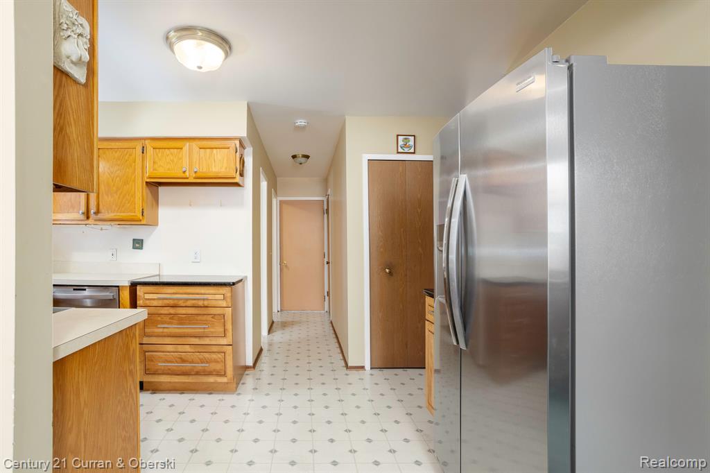 1193 Whittier Drive, Canton, MI 48187 — Photo 12