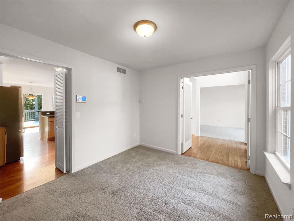 7080 COLCHESTER Lane, Ypsilanti, MI 48197 — Photo 13