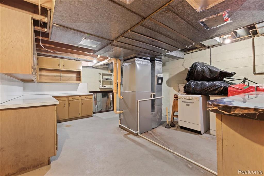 28791 Sunset Boulevard W, Lathrup Village, MI 48076 — Photo 51