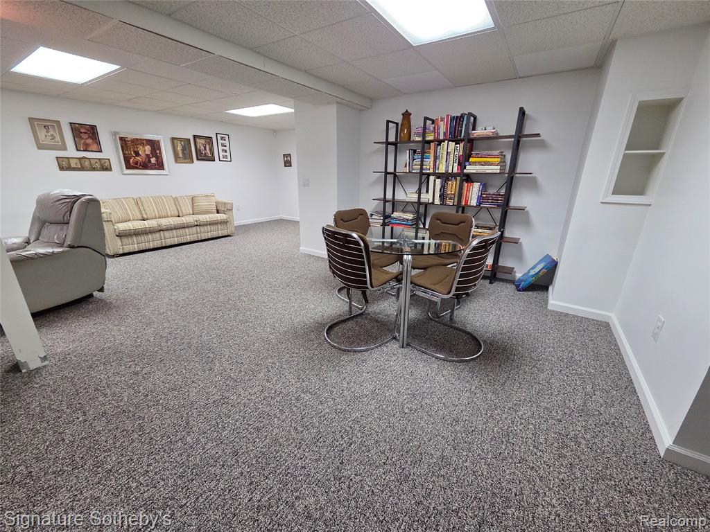 5274 Simpson Lake Road, West Bloomfield, MI 48323 — Photo 33