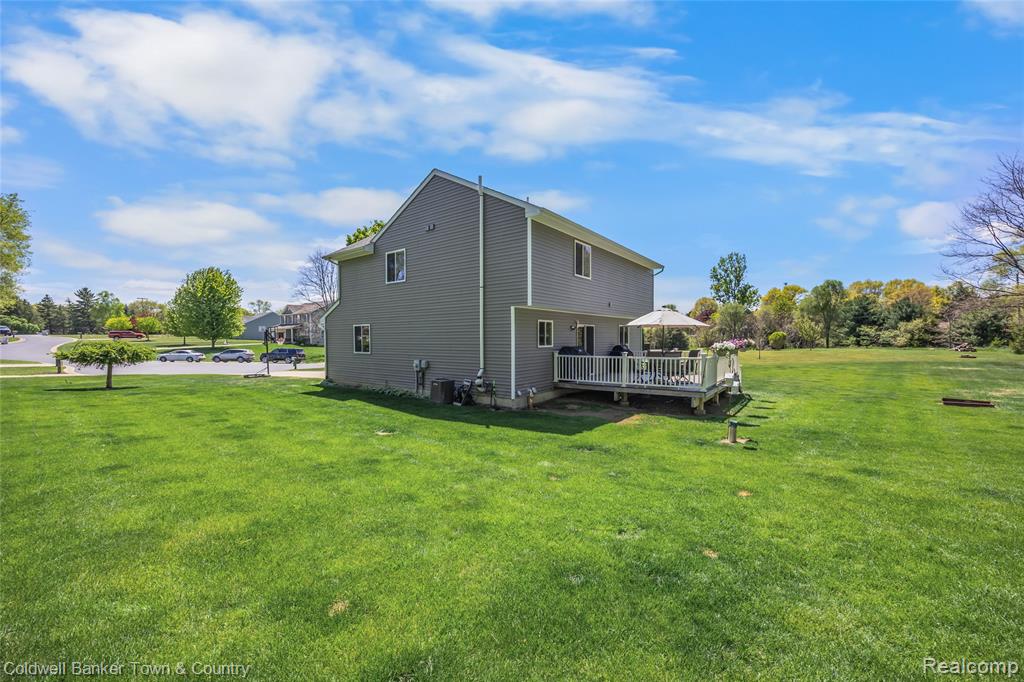9122 Oneida Way, Pinckney, MI 48169 — Photo 5