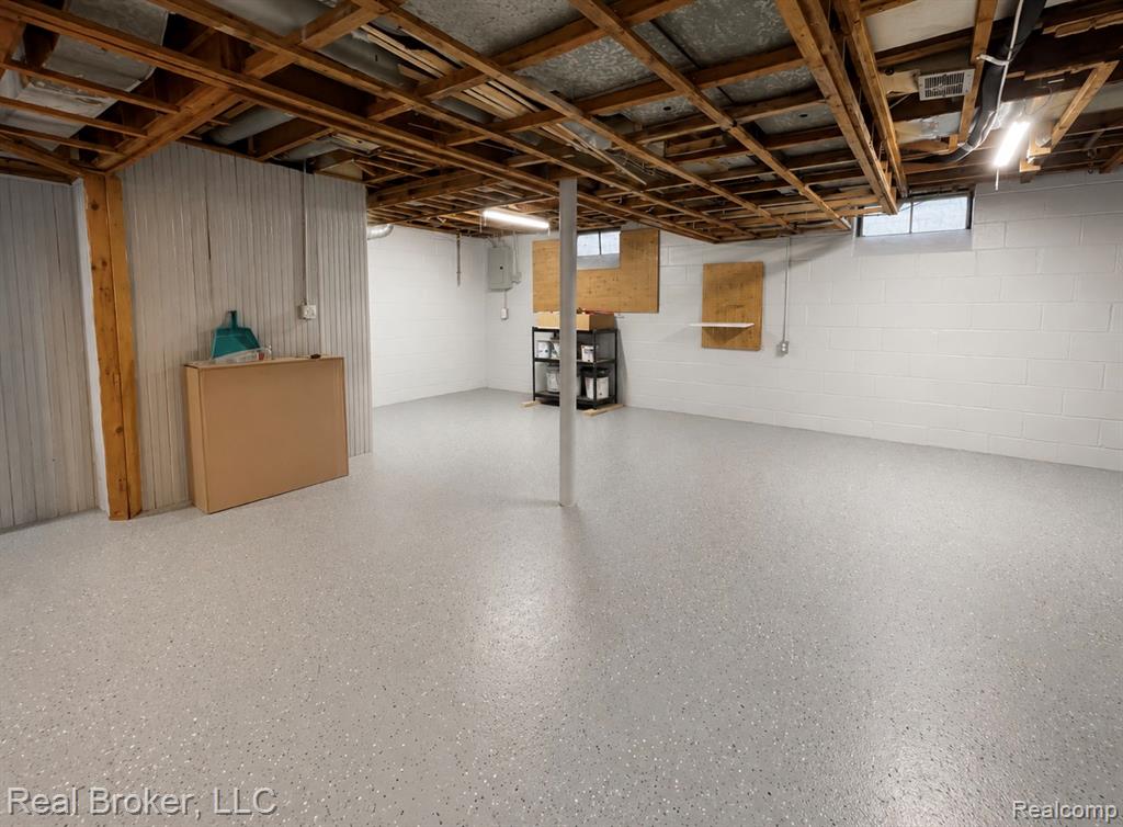 603 Vernier Road, Grosse Pointe Woods, MI 48236 — Photo 19