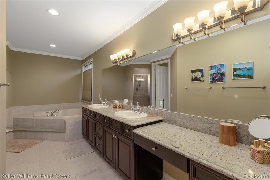 676 Majestic, Rochester Hills, MI 48306 — Photo 25
