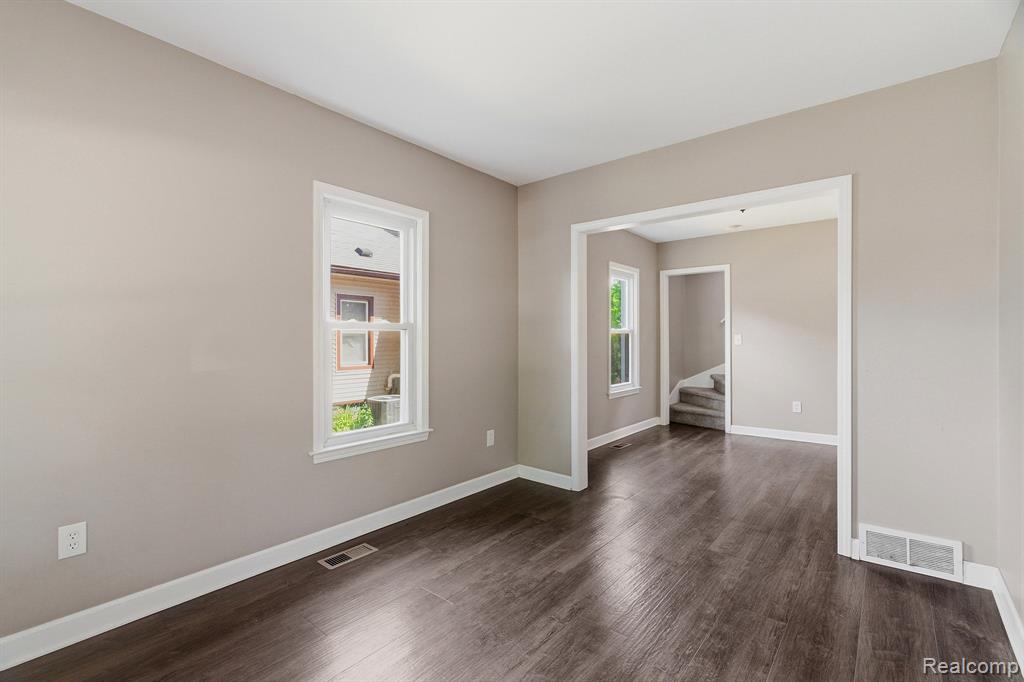 147 Crocker Boulevard, Mount Clemens, MI 48043 — Photo 15