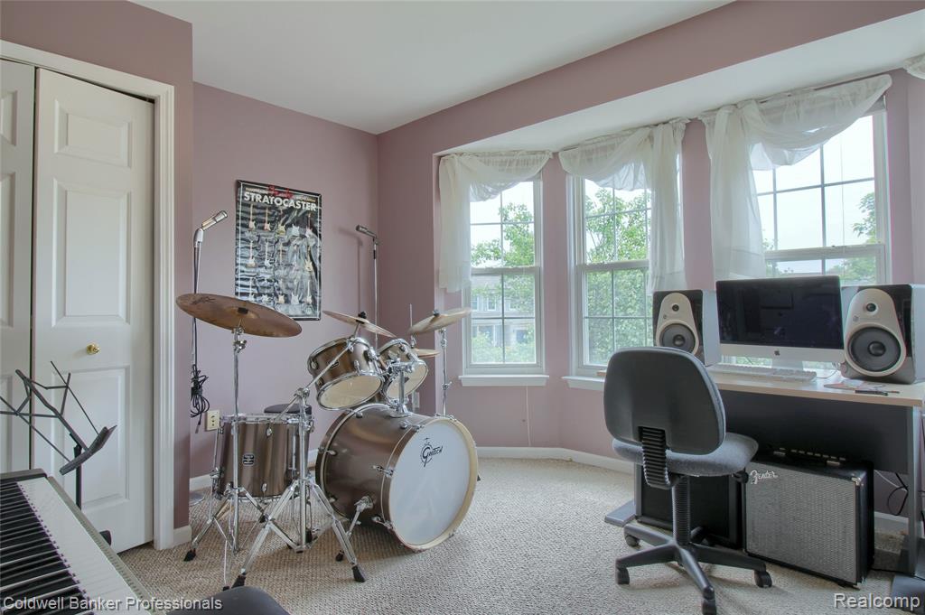 44516 Bramblewood Court, Belleville, MI 48111 — Photo 28