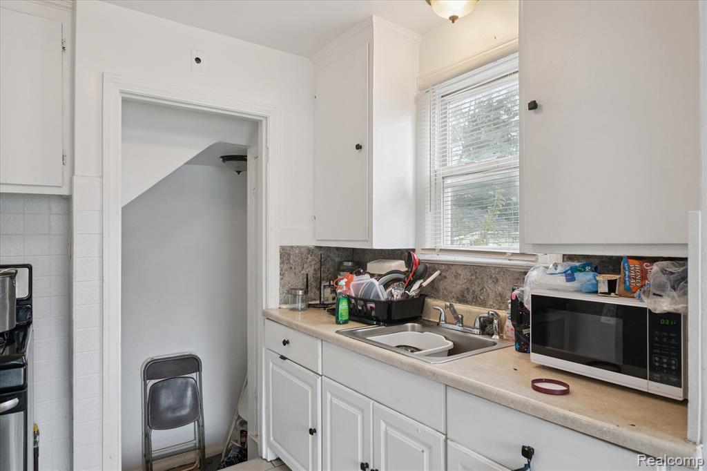 5252 Lodewyck Street, Detroit, MI 48224 — Photo 13