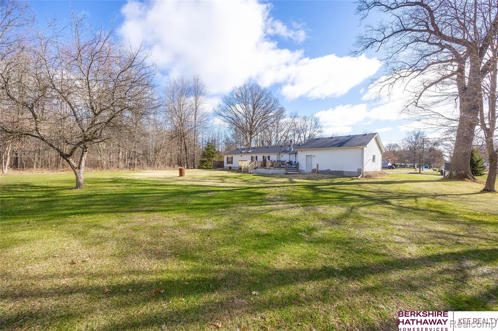 19090 Sumpter Road, Belleville, MI 48111 — Photo 8