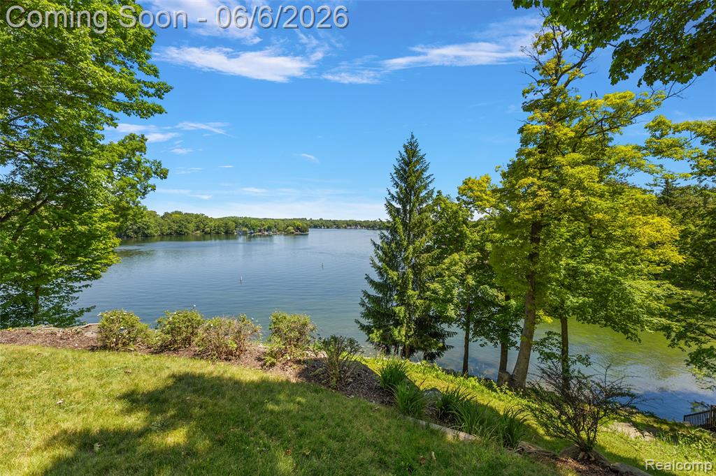 781 Windy Fields Court, Leonard, MI 48367 — Photo 18
