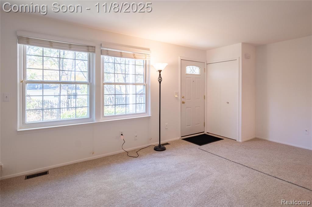 285 Inlet Court, Walled Lake, MI 48390 — Photo 5