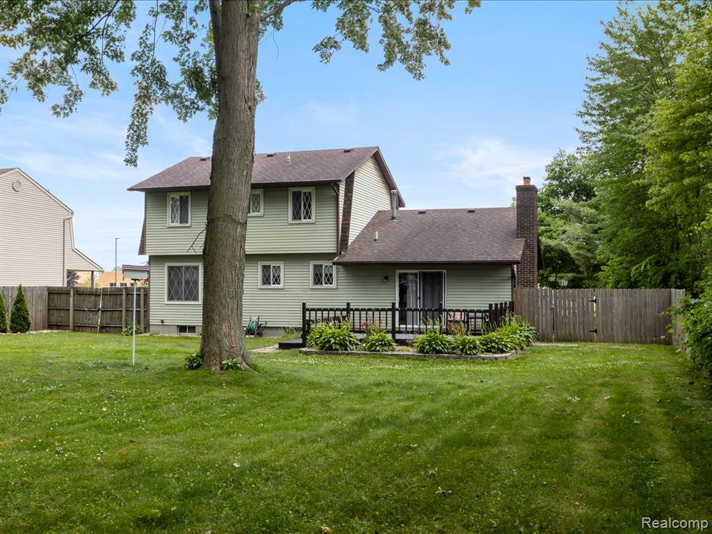 311 Collard Drive, Marysville, MI 48040 — Photo 33
