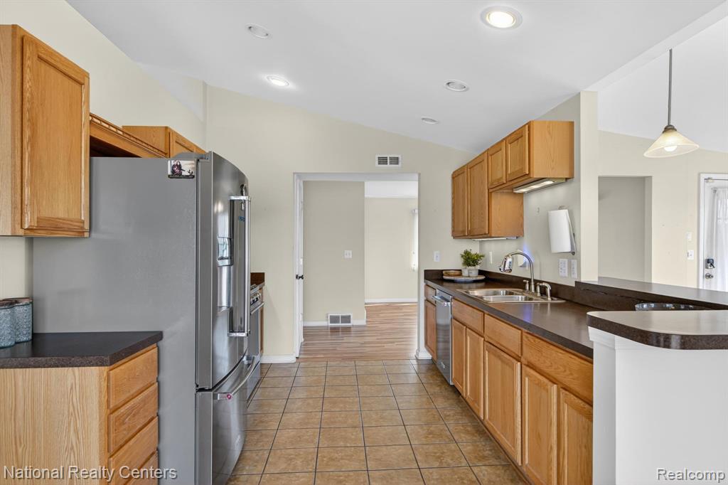 5810 Trombley Road, Newport, MI 48166 — Photo 20