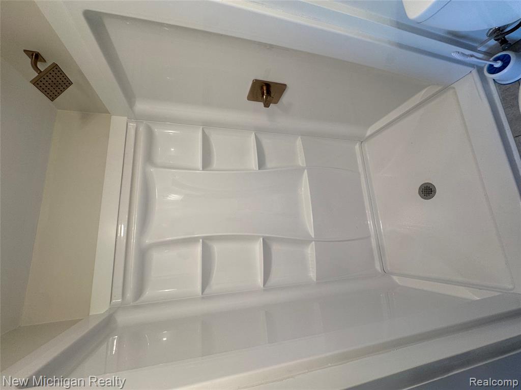 4146 McCandlish Road, Grand Blanc, MI 48439 — Photo 18
