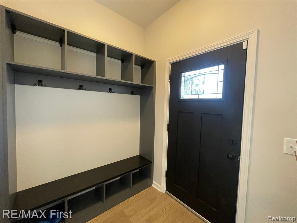 5268 AVERY Street, Detroit, MI 48208 — Photo 2