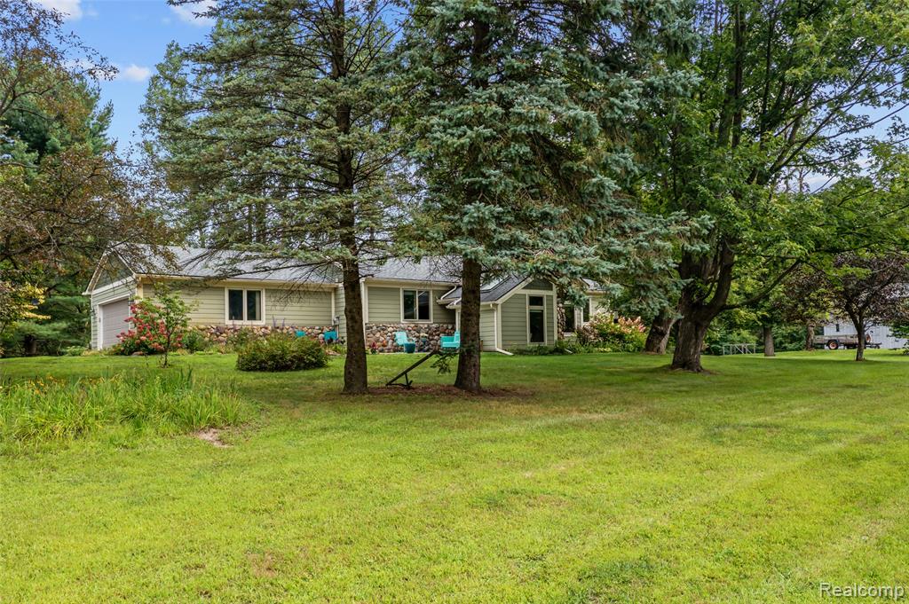 6218 Curtis Road, Plymouth, MI 48170 — front exterior