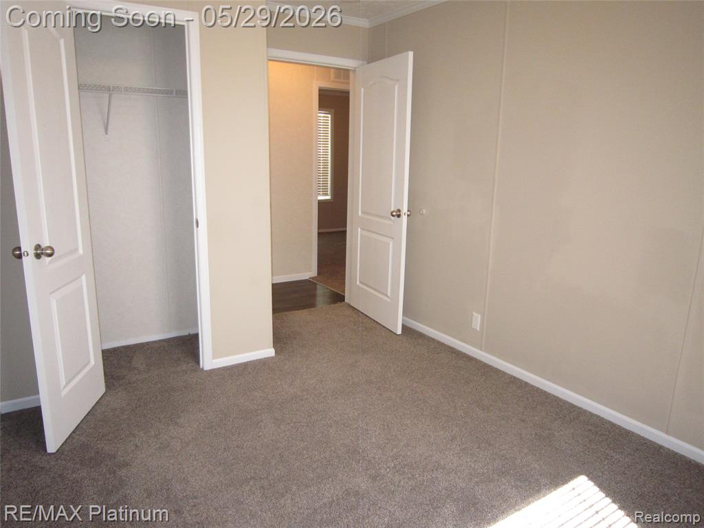5615 Cherokee Bend Bend, Howell, MI 48843 — Photo 17