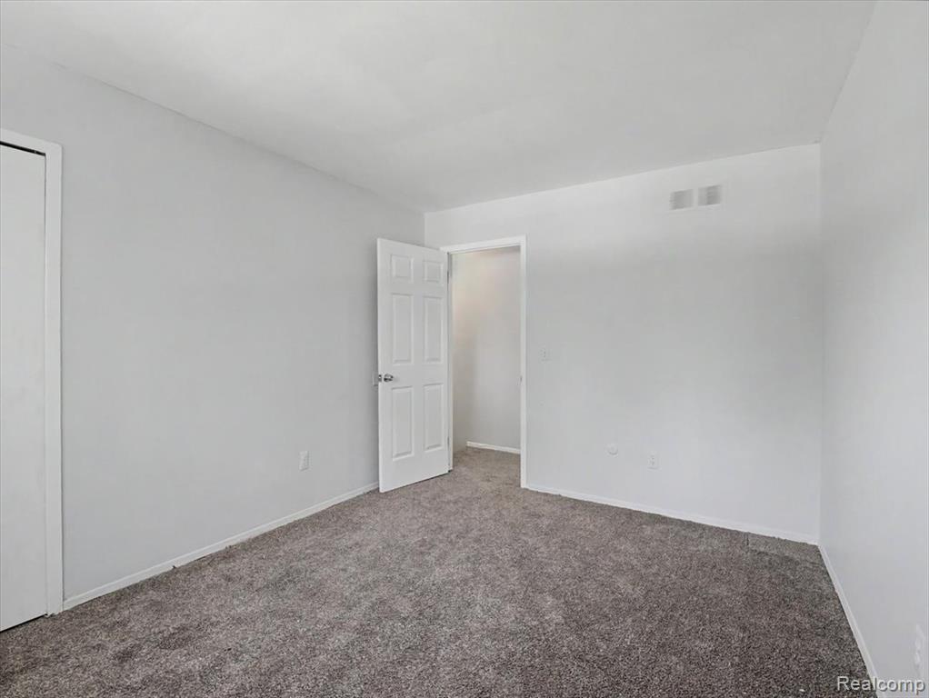 41957 Utica Road, Sterling Heights, MI 48313 — Photo 34
