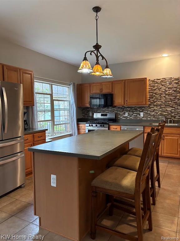39605 Dorchester Circle, Canton, MI 48188 — Photo 12
