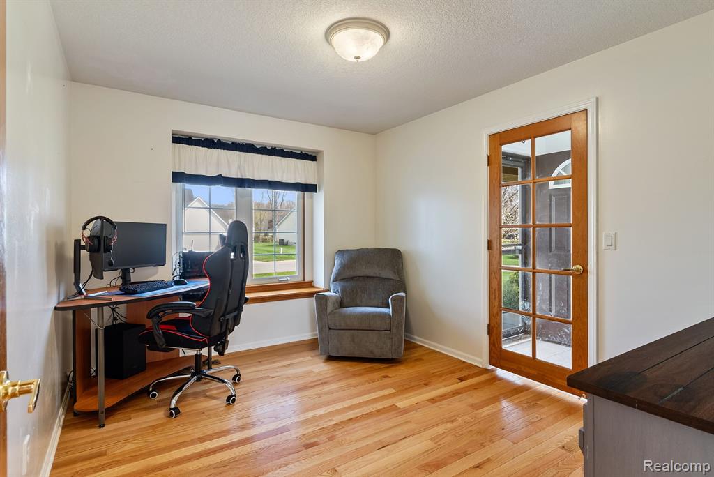 5166 CYPRESS Circle, Grand Blanc, MI 48439 — Photo 8