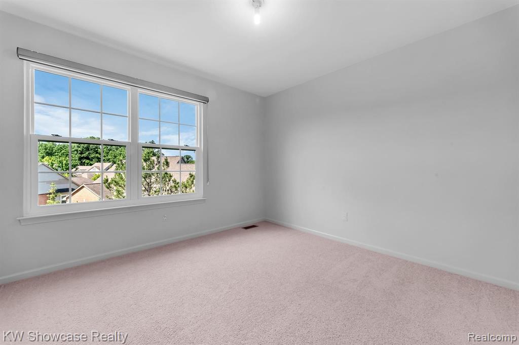 432 CHERRY ORCHARD Road, Canton, MI 48188 — Photo 30