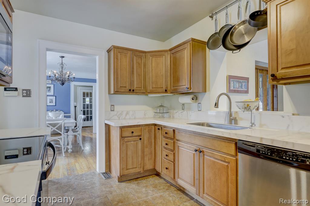 18930 Hillcrest Street, Beverly Hills, MI 48025 — Photo 35