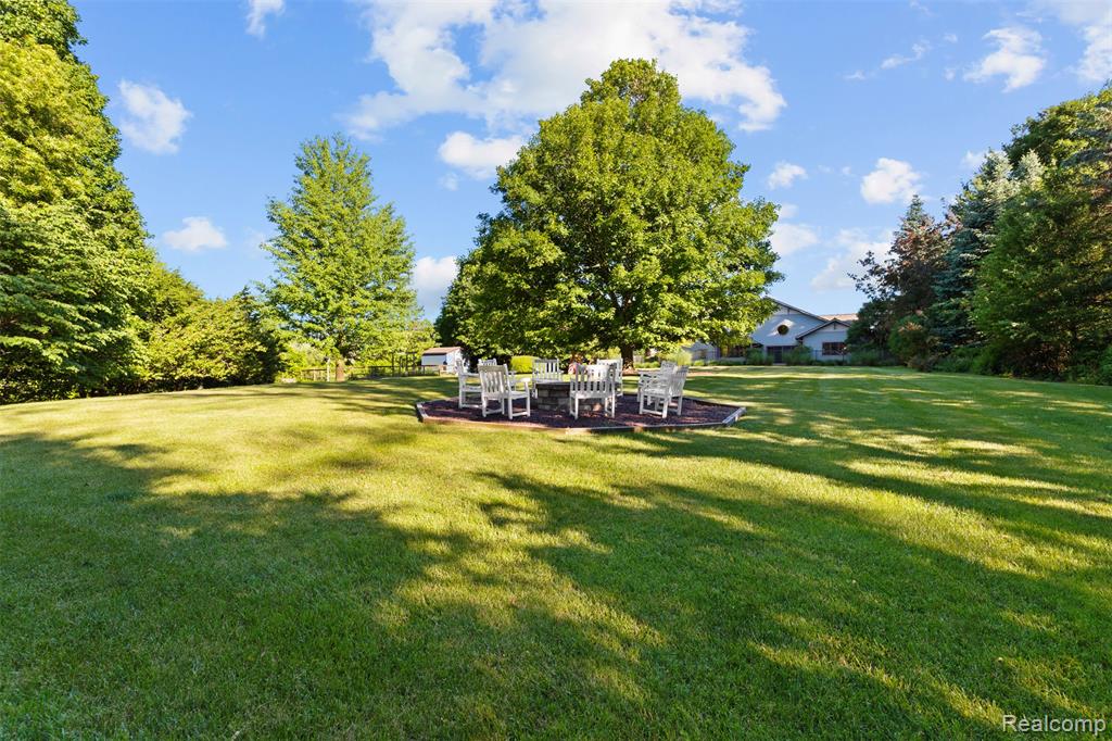 8861 Pleasantview, Northville, MI 48168 — Photo 59