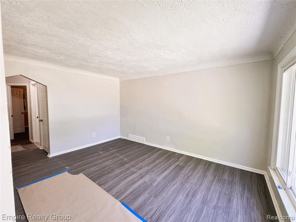 9646 Ward Street, Detroit, MI 48227 — Photo 6