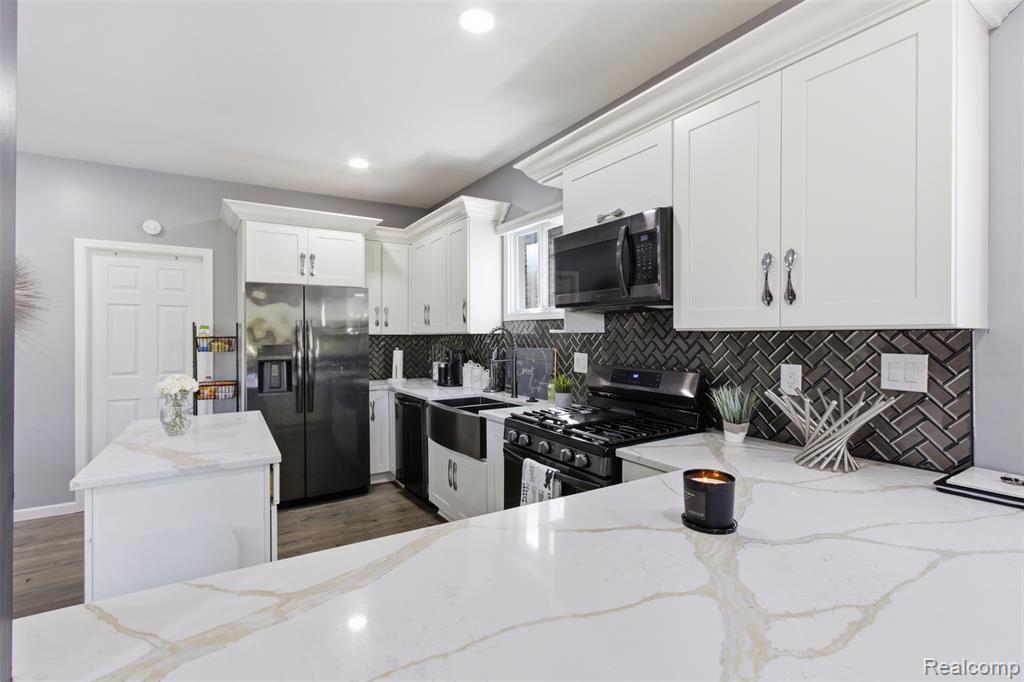 3836 Cadillac Boulevard, Detroit, MI 48214 — Photo 10