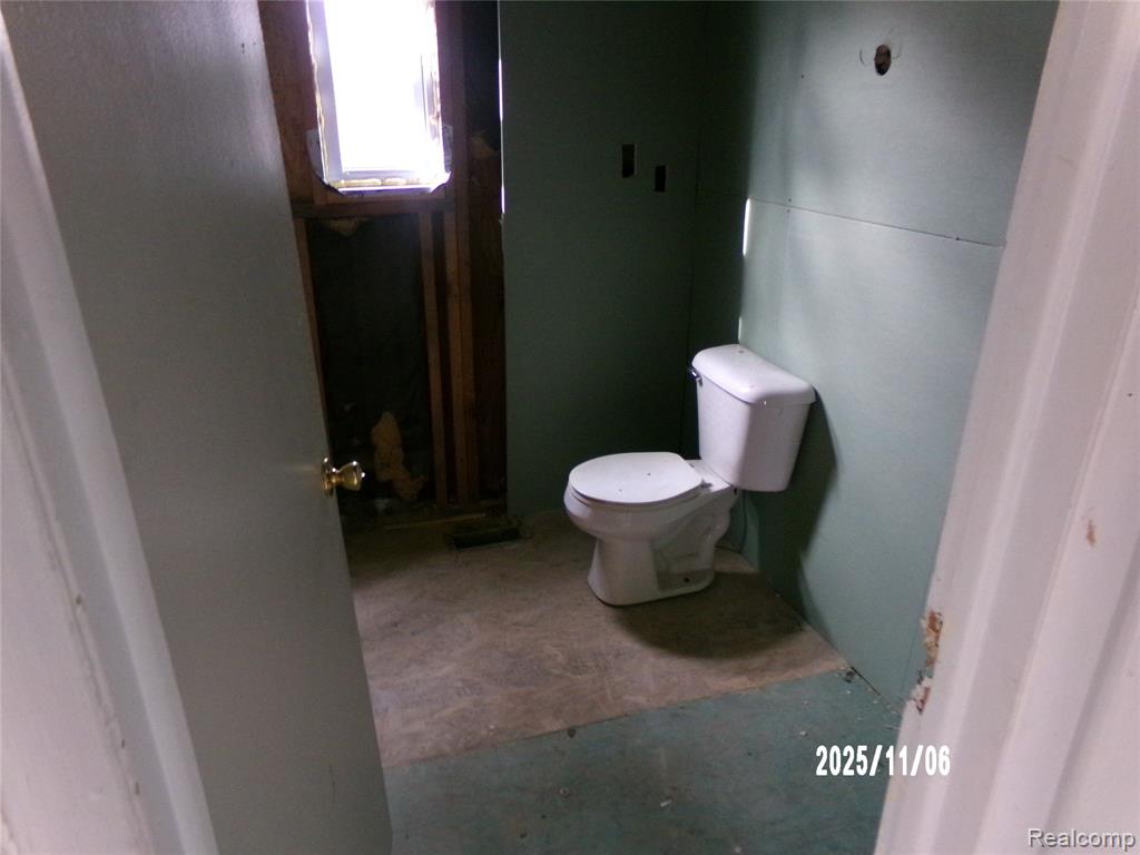 420 Pingree Avenue, Flint, MI 48503 — Photo 12