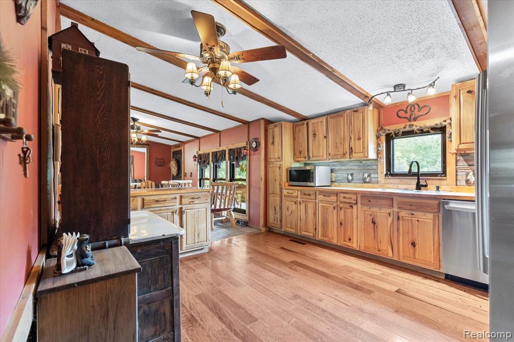6411 W Newburg Road, Carleton, MI 48117 — Photo 10