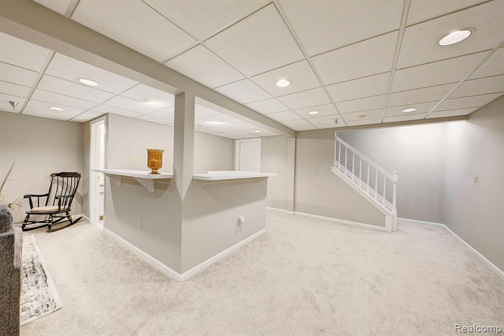9329 EASTWIND Drive, Livonia, MI 48150 — Photo 41