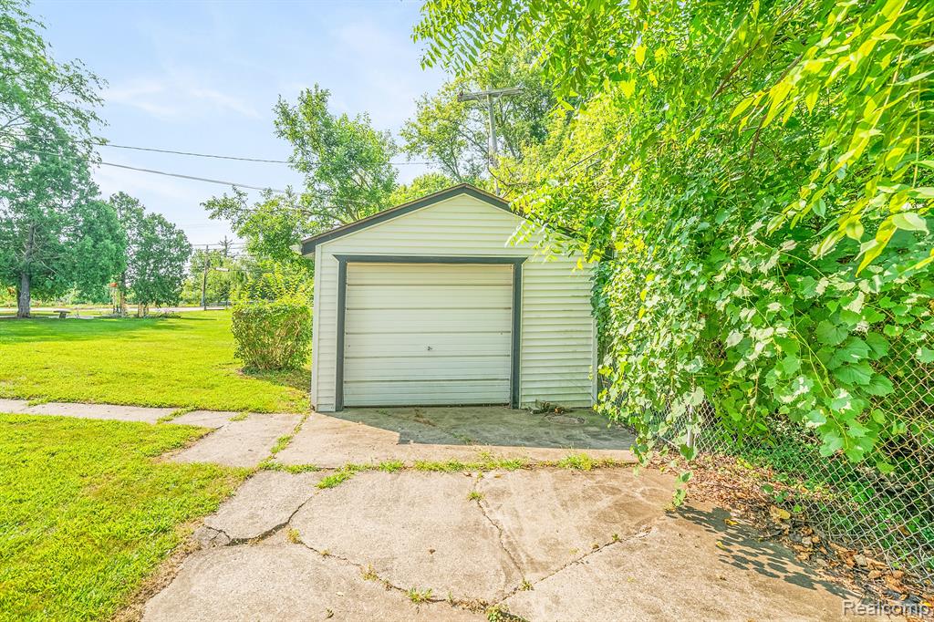 8825 N BECK Road, Plymouth, MI 48170 — Photo 8