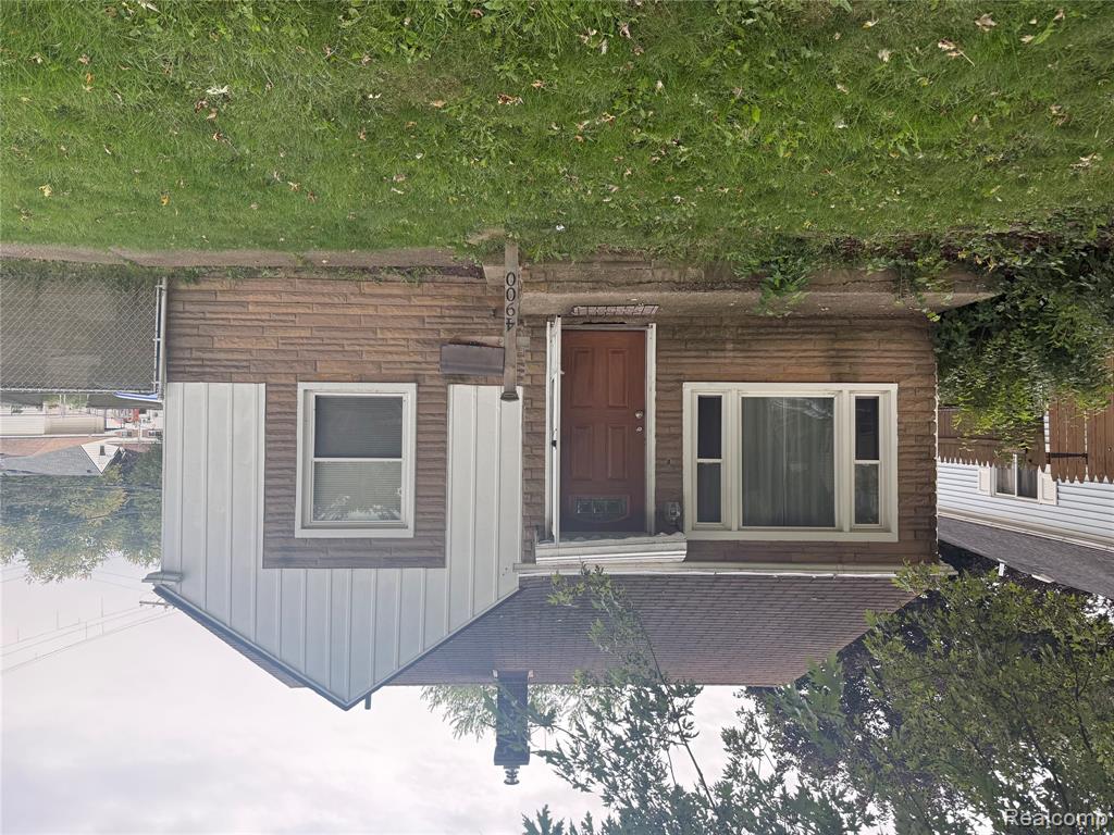 4900 JACKSON Street, Dearborn Heights, MI 48125