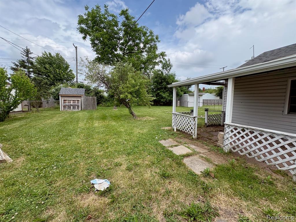 25680 Send Street, Roseville, MI 48066 — Photo 17
