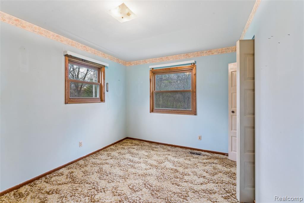 5244 Rood Road, Holly, MI 48442 — Photo 34