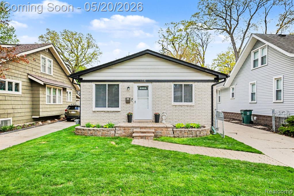 614 Gardenia Avenue, Royal Oak, MI 48067 — front exterior
