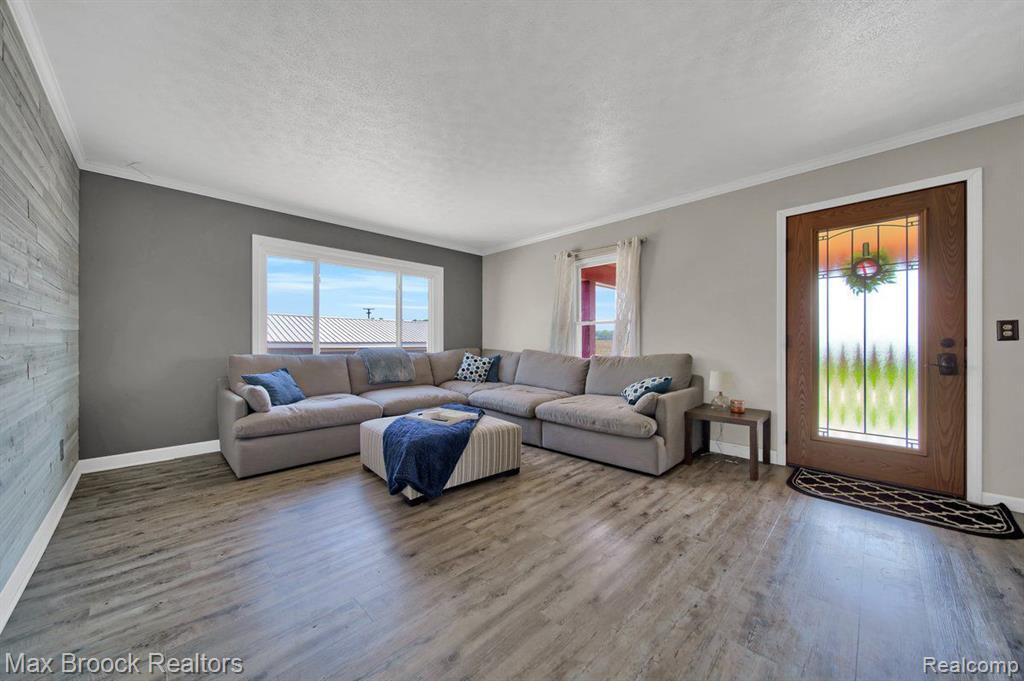 8360 Parker, Saline, MI 48176 — Photo 4