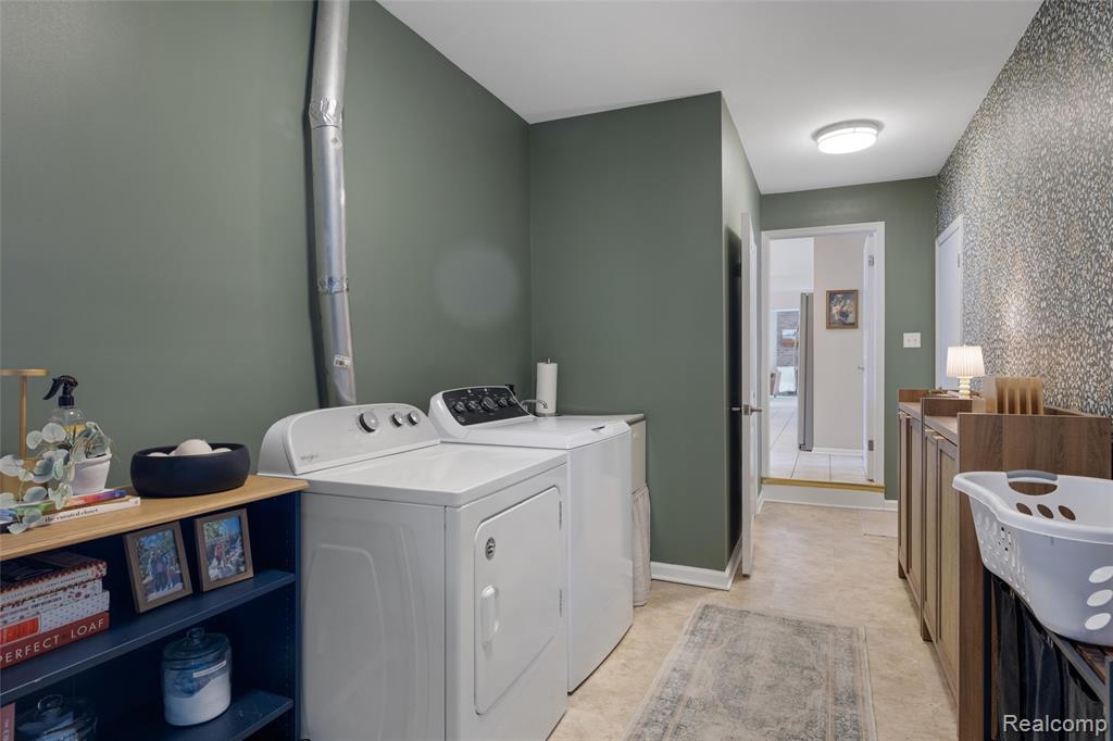 8374 Lasalle Court, Grosse Ile, MI 48138 — Photo 21