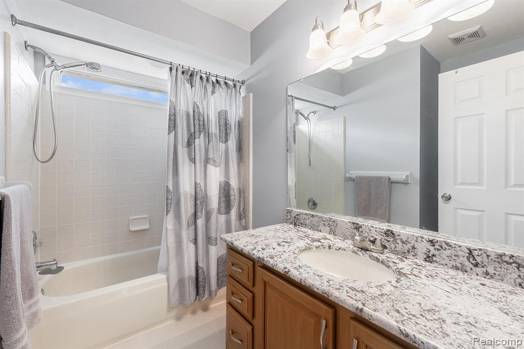 6907 KINGS MILL Drive, Canton, MI 48187 — Photo 24