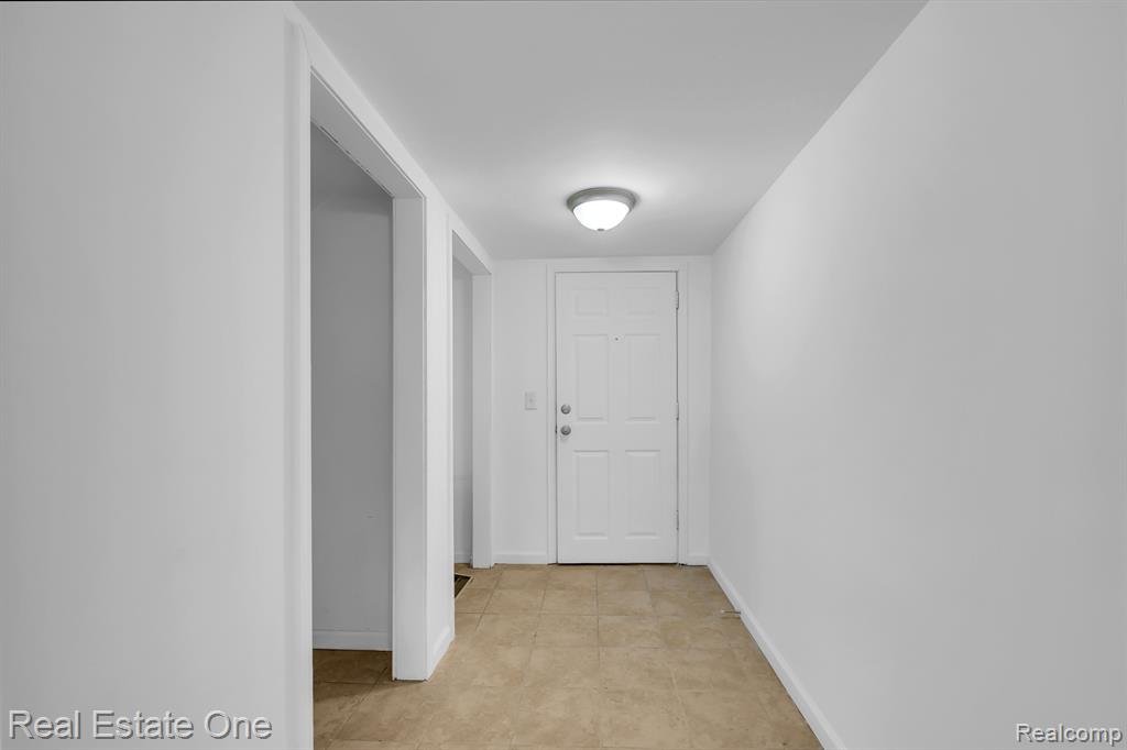 50 Virginia Drive, Monroe, MI 48162 — Photo 3