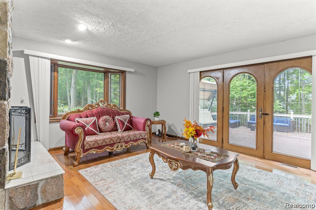 7910 Nankin Mills Street, Westland, MI — Photo 38