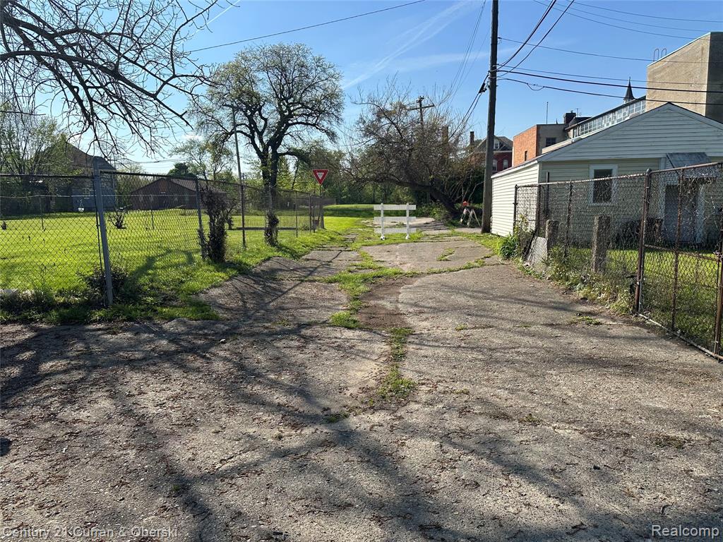 3152 Garfield Street, Detroit, MI 48207 — Photo 55